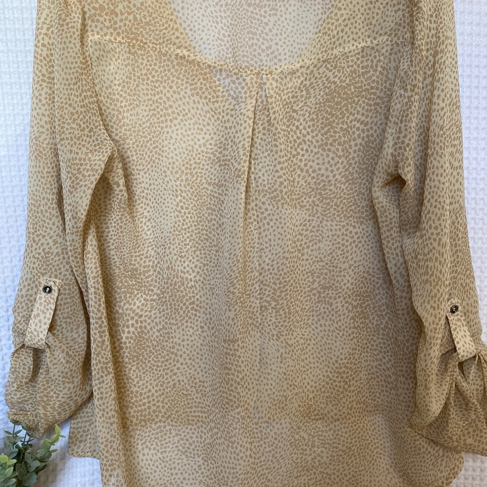 Women’s top - Picture 3 of 4